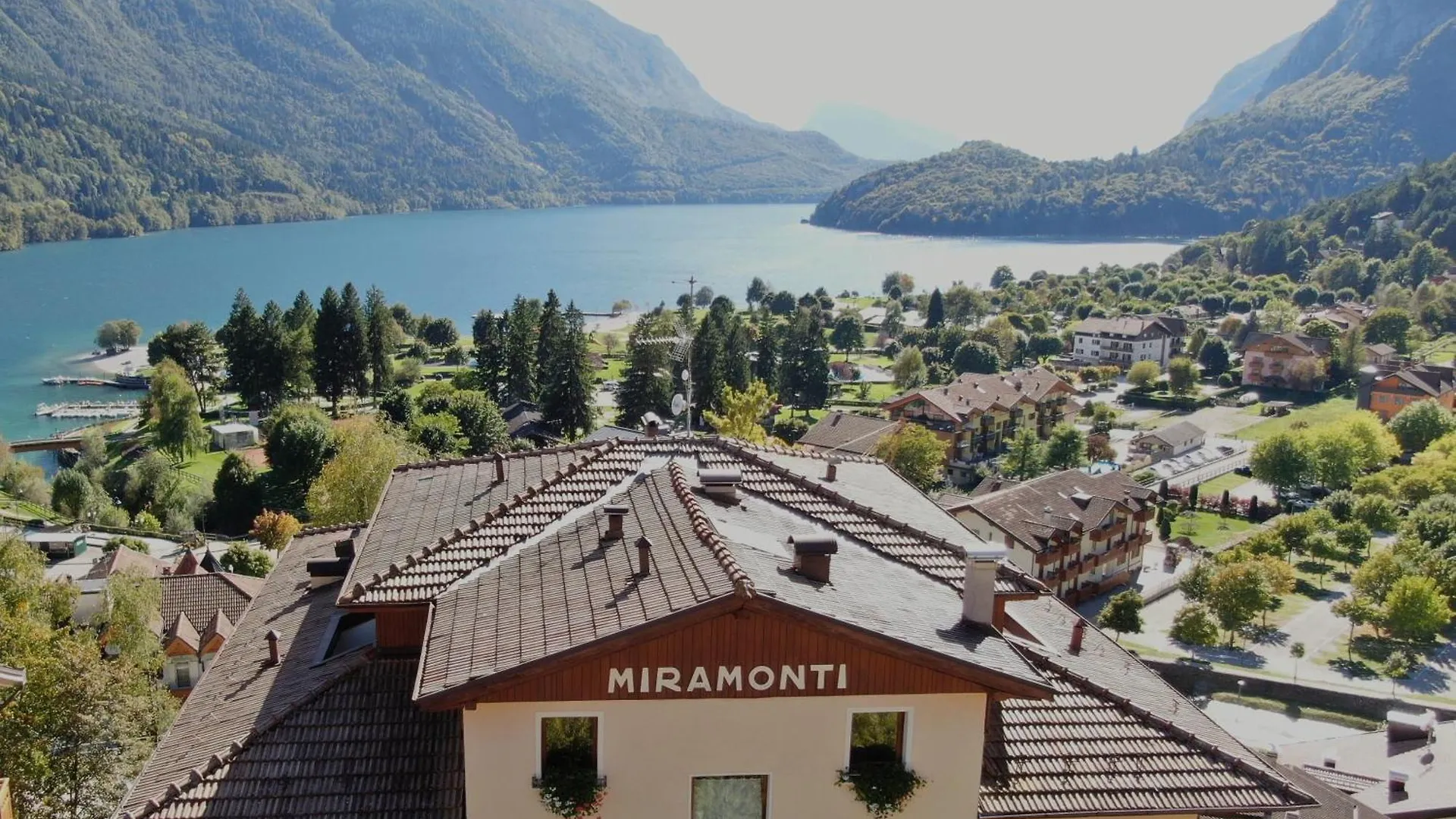 5 Hotel Centrali vicino a Meriz - Malga di Fai da Prenotare